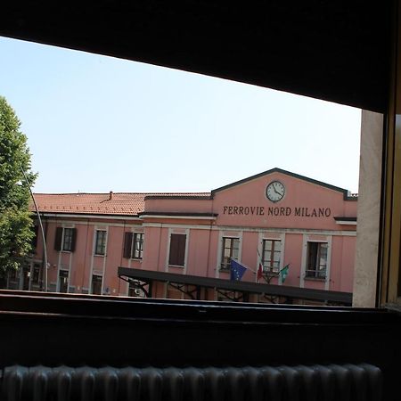 L'Appartamento Della Stazione Di Saronno Exterior foto